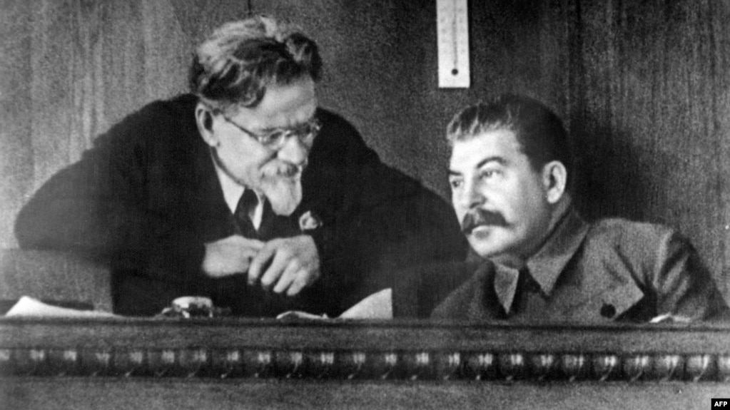 Михаил Калинин и Иосиф Сталин